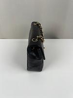 Sac Chanel Vintage en cuir noir square - Photo 10