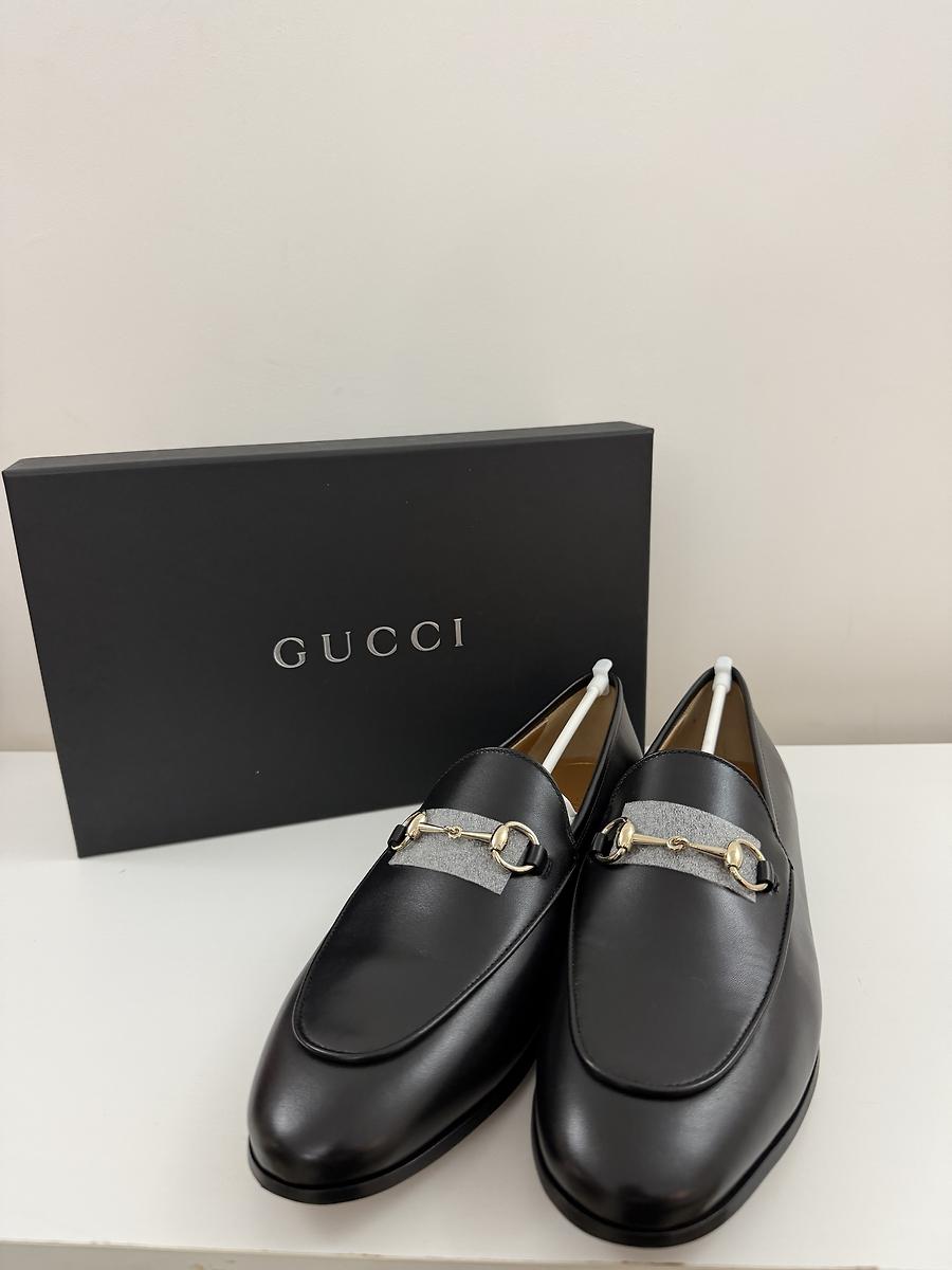 Mocassin