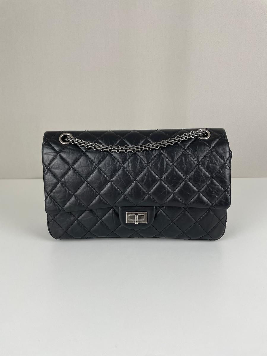 Sac à main Chanel 2.55 Jumbo en cuir noir