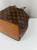Sac Noé PM en toile Monogram Louis Vuitton - Photo 8