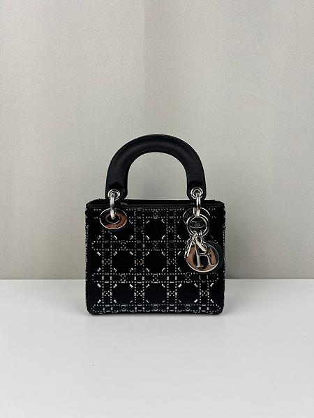 Sac bandoulière Mini sac Lady Dior en satin et strass