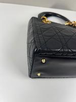 Sac à main Lady Dior medium cuir noir vintage - Photo 7