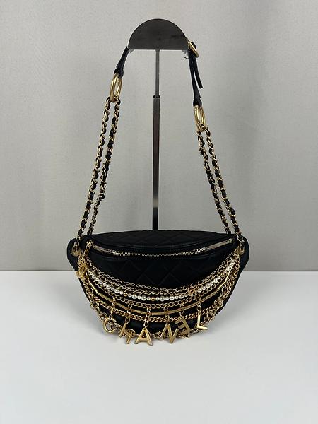*RARE* Sac ceinture Chanel "All about Chains" cuir noir