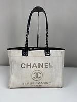 Sac cabas Chanel Deauville en toile gris / beige - Photo 1